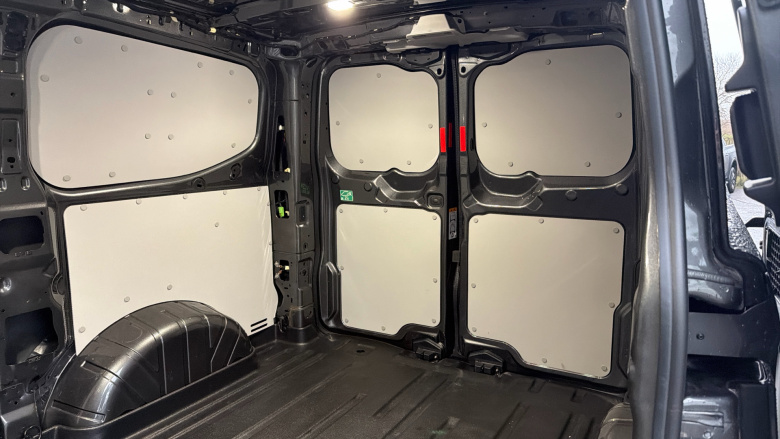 Ford Transit Custom E-320 L1 Rwd 160kW 65kWh H1 Van Sport Auto